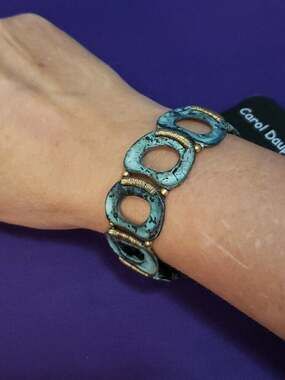 Carol Dauplaise Stretch Bracelet Light Blue & Black Stone, Gold Tone